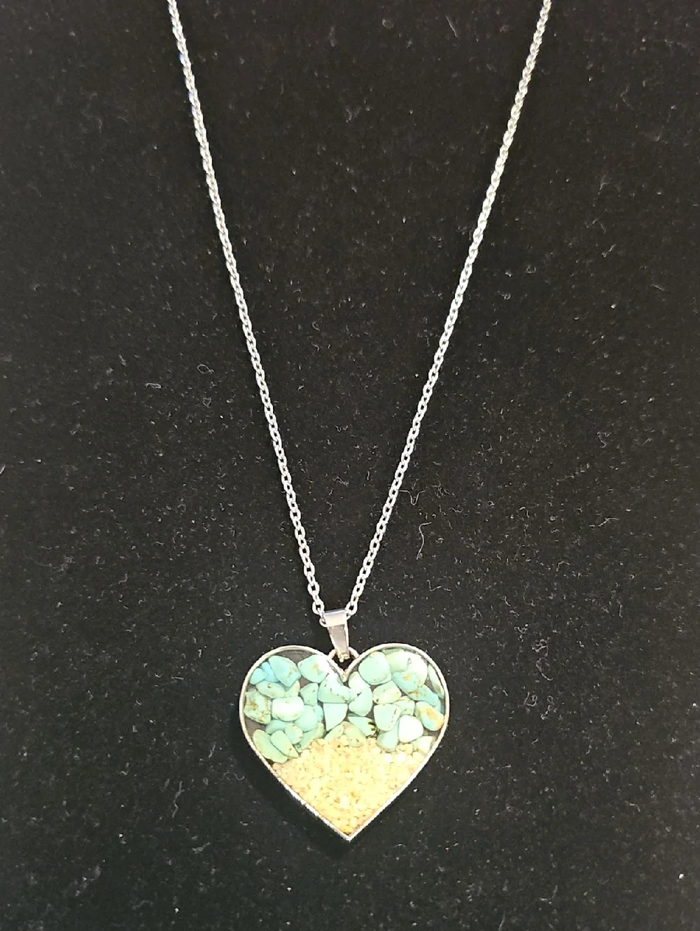 B‎ Heart Turquoise Sand Pendant Necklace Womens Size OS Blue Silver Beachy Boho
